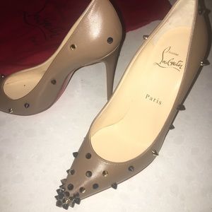 NWT Christian Louboutin Degraspike 100KID pumps